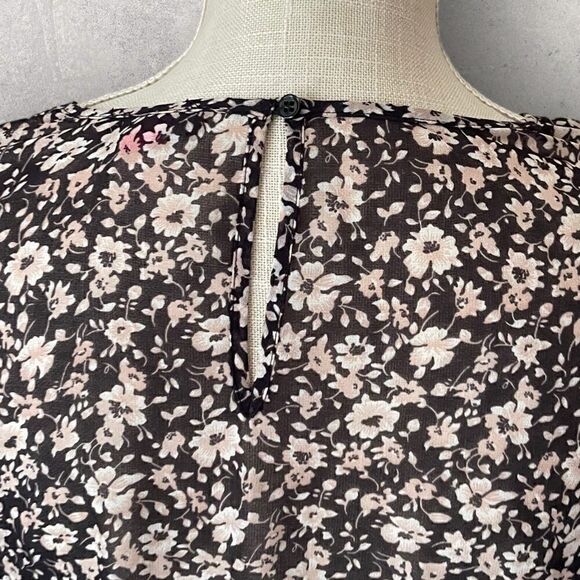 Vince Camuto | EUC Women’s Floral Blouse Size Small - Picture 8 of 9
